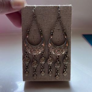 Gold dangle earrings